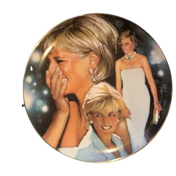 Diana Princess of Wales Princess of Style …NWT and Paperwork - Picture 1 of 5
